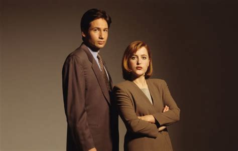 X files co stars dating